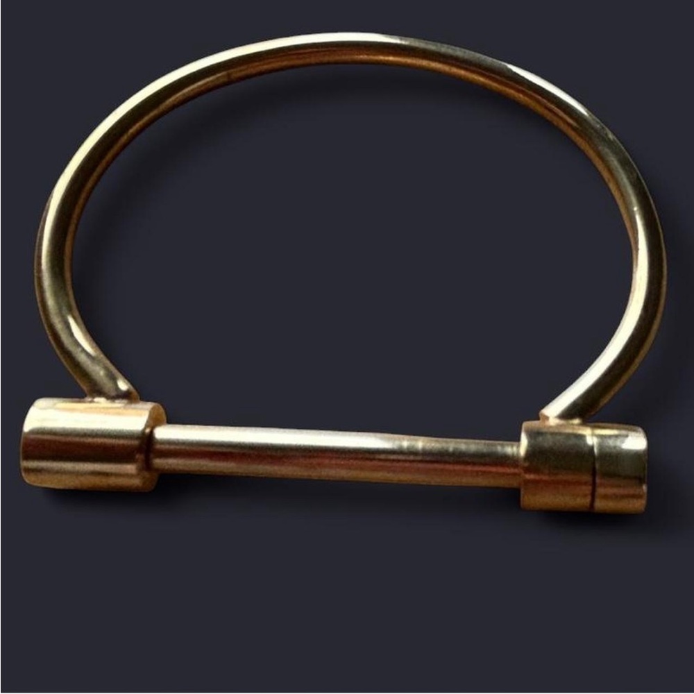 ⭐️🌟Gold-Tone Bracelet 🌟